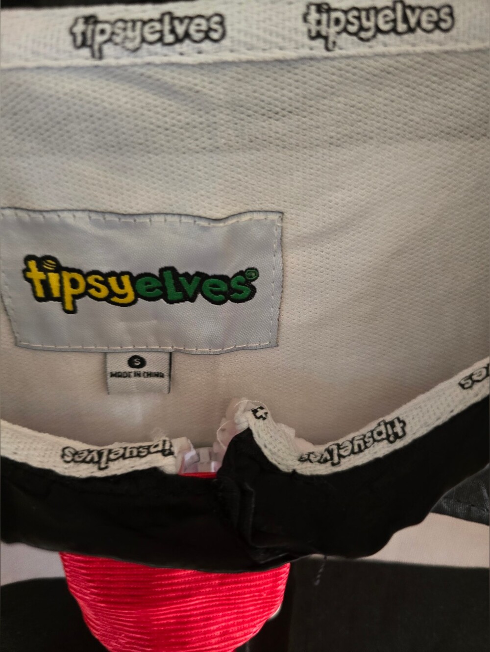 NWT, Tipsy Elves, Unisex Hamburger Thief Costume, Size Small, MSRP $79.95 - Picture 8 of 16